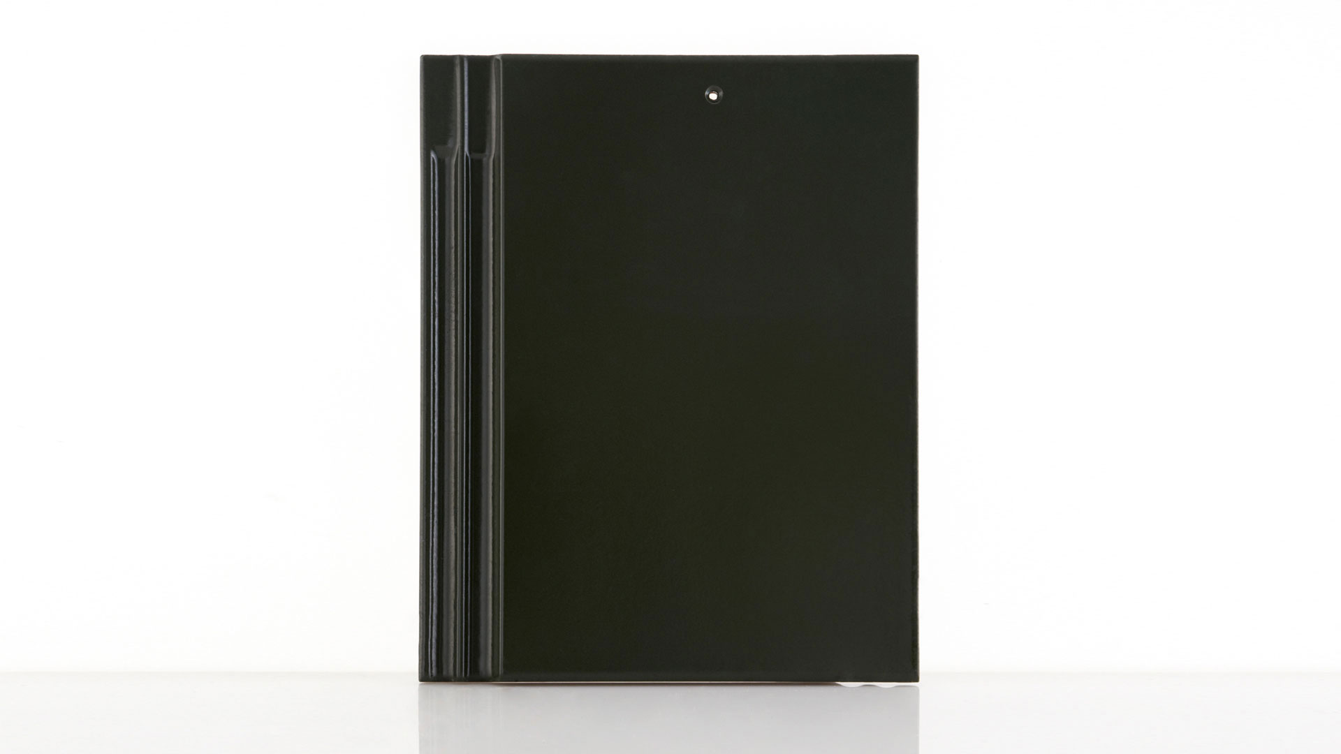 กระเบื้องหลังคาเซรามิก เอสซีจี รุ่นเอ็กซ์เซลล่า โมเดิร์น สีโอลีฟ กรีน 1 กระเบื้องหลังคาเซรามิก เอสซีจี รุ่นเอ็กซ์เซลล่า โมเดิร์น สีโอลีฟ กรีน