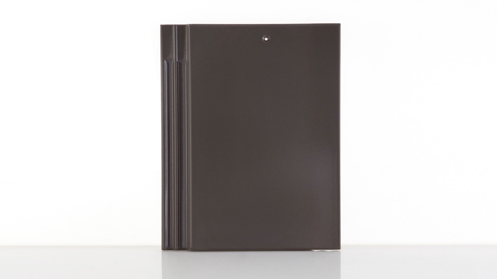 กระเบื้องหลังคาเซรามิก เอสซีจี รุ่นเอ็กซ์เซลล่า โมเดิร์น สีซิลเวอร์เกรย์ 1 กระเบื้องหลังคาเซรามิก เอสซีจี รุ่นเอ็กซ์เซลล่า โมเดิร์น สีซิลเวอร์เกรย์